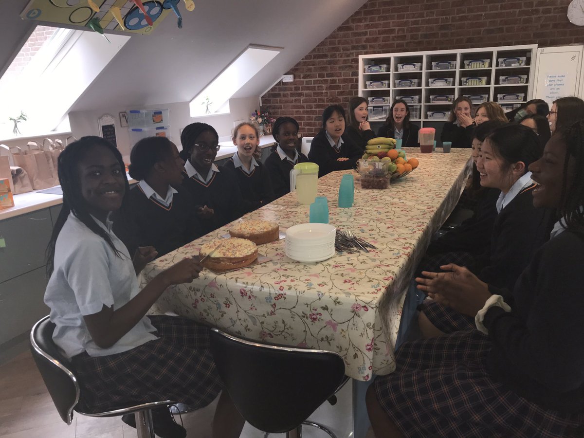 StSwithunsLeRoy's tweet photo. Happy birthday, birthday girl!  Hope that you enjoy your birthday cake!  #StSwithunsBoarding #StSwithunsFun #StSwithunsCommunity https://t.co/XNsTj4wmyu