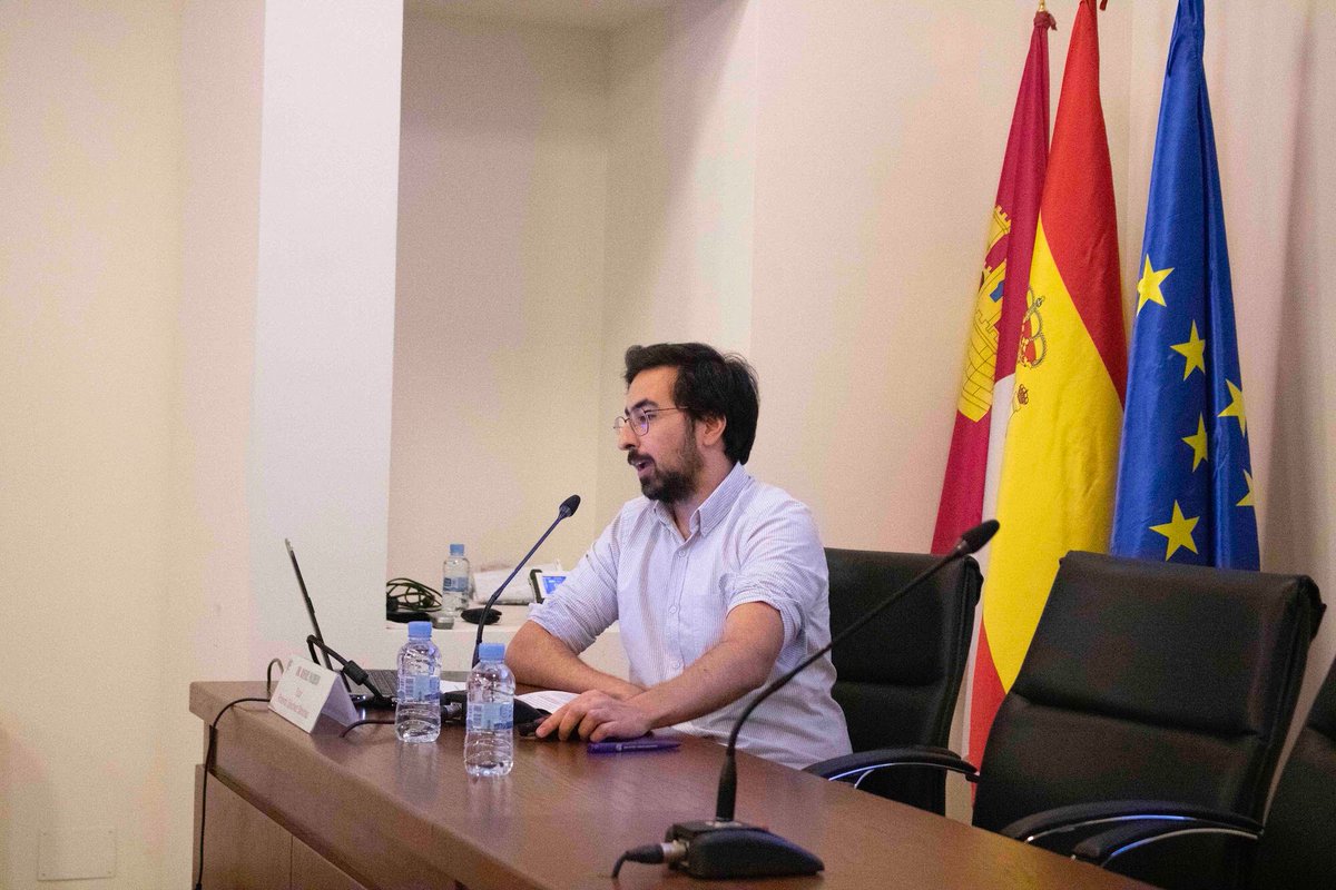 RaulCalvoRico's tweet photo. Rafael Pacheco, tutorizado por el Presi de ⁦@nogracias_eu⁩ ⁦@RoberRimbaud⁩ sigue ahondando en el tema de los conflictos de interés. #siapToledo https://t.co/s3XxBHJVwe