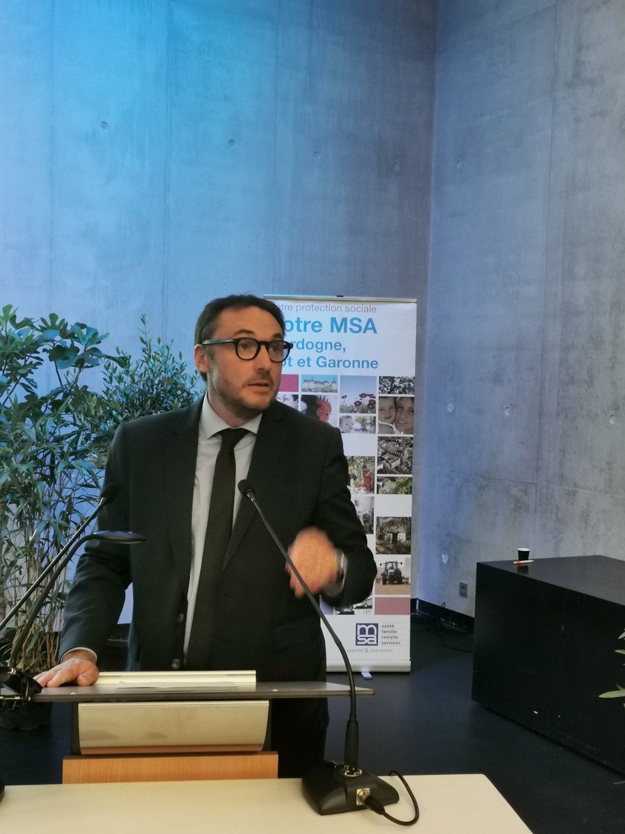 msa_dlg's tweet photo. #AG #msadlg. Le Président @jffruttero est revenu ds son Rapport moral sur les faits marquants de 2021 avec la crise sanitaire et les crises climatiques qui ont touché nos 2 Dpts, sur les engagements forts de la nouvelle COG et les perspectives à venir pour notre caisse. https://t.co/4EJaVNugwl