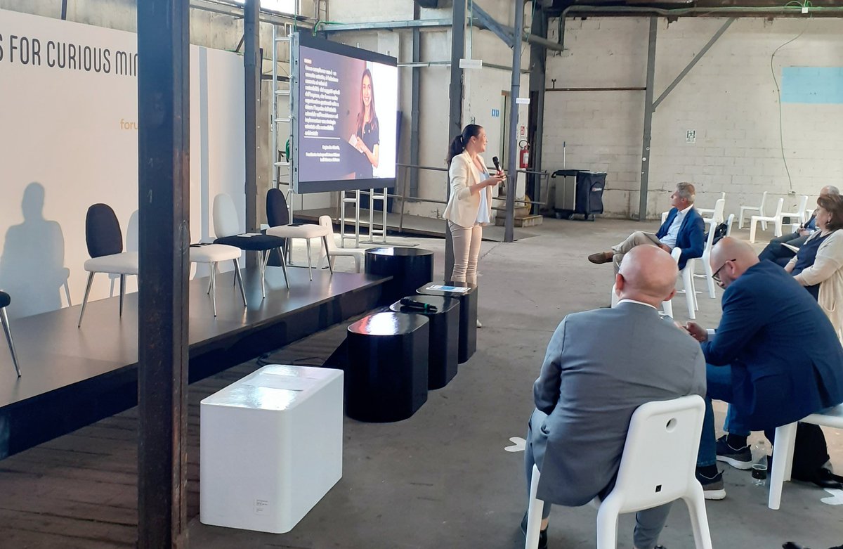 #milanodesignweek 
Elena Stoppioni ci parla di #CantiereImpattoSostenibile, il programma volontario di promozione dello Sviluppo Sostenibile delle imprese della filiera edile associate ad Assimpredil Ance
<a href="/Stoppia/">Elena Stoppioni</a>