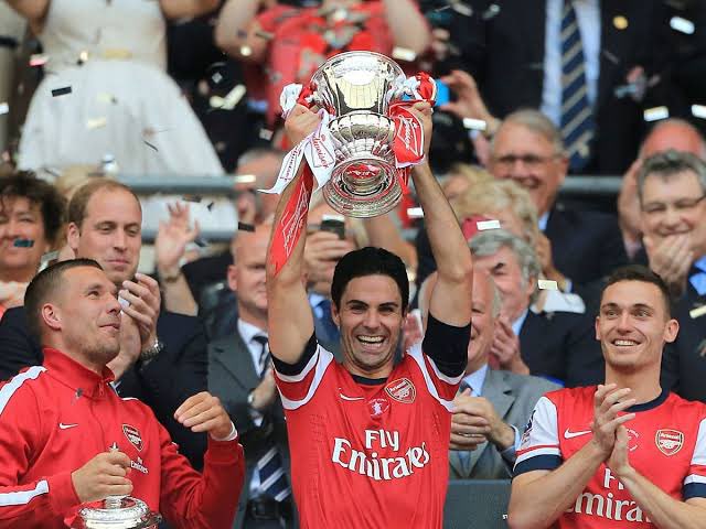 ArtOfMikel's tweet photo. Since Spurs last won a trophy,

-Arteta became Everton captain
-Joined Arsenal, Won FA Cup &amp; Community Shield 
-Became Arsenal Captain, Won FA Cup &amp; Community Shield again 
-Retired &amp; Joined Man City as Assistant Coach 
-Became Arsenal manager &amp; won FA Cup &amp; Community Shield. https://t.co/37rOalmab1