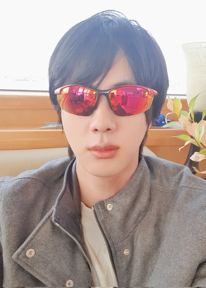 ⠀
             restarting     
             like &amp; rt to be mutuals
⠀ ⠀