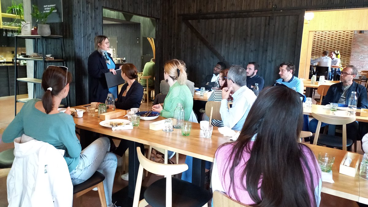 |Day 1 in #Seinäjoki|
Guided tour at #Kalevan Navetta Art and Culture Center.
kalevannavetta.fi/galleria/