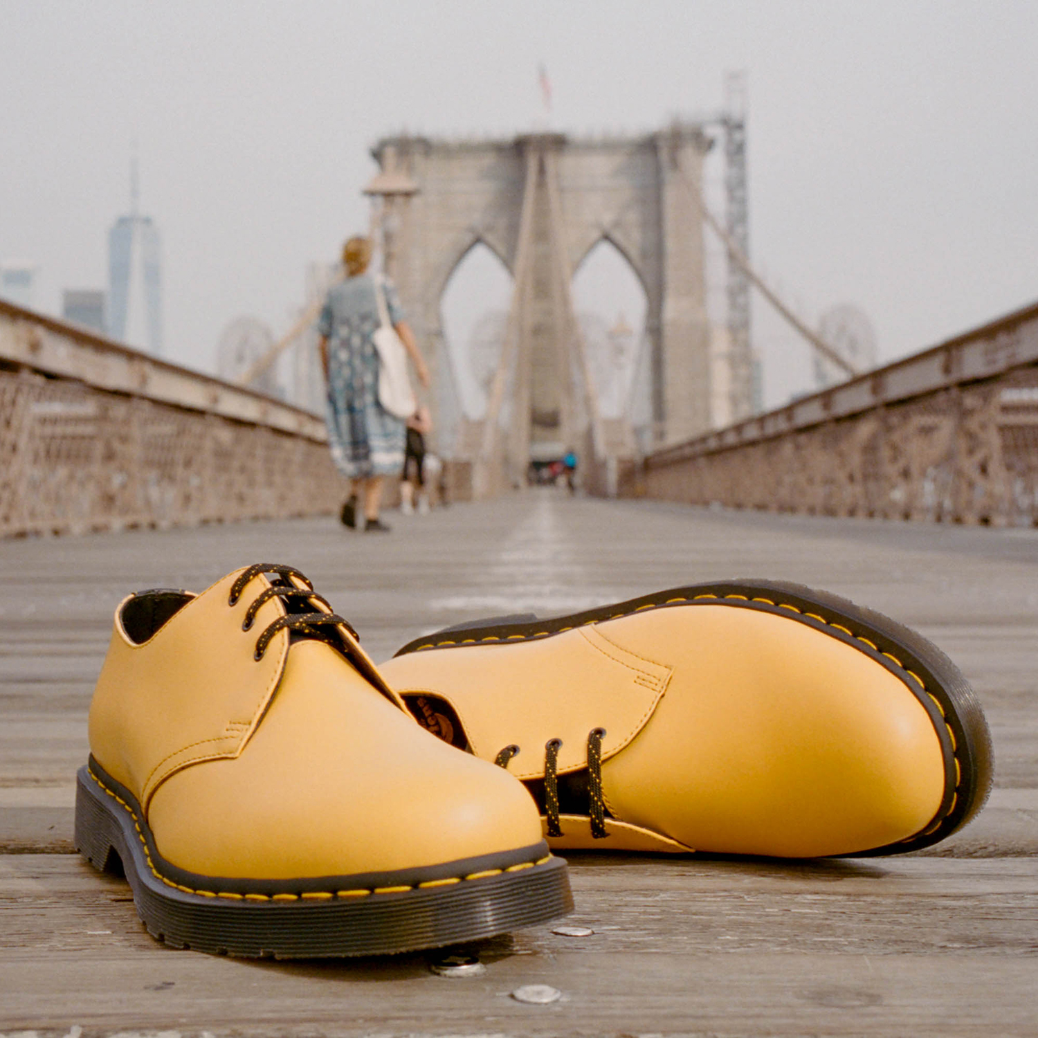 mentaal Wakker worden Cursus Dr. Martens on Twitter: "THE CITY PACK | NEW YORK. Our Original 1461 shoe  inspired by New York's famous 'yellow cabs'. Marked with a NYC map on the  insole and a 'Big