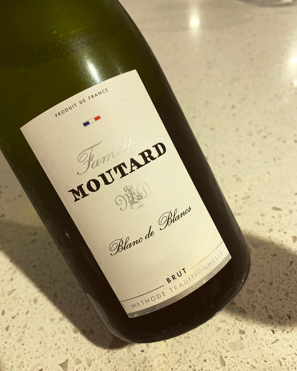Alison_Downs's tweet photo. Big week with wine exams but pleased to be enjoying this bottle of scrumptiousness with the hubby. 😍🥂🍾 https://t.co/KUjJ9kZpeK