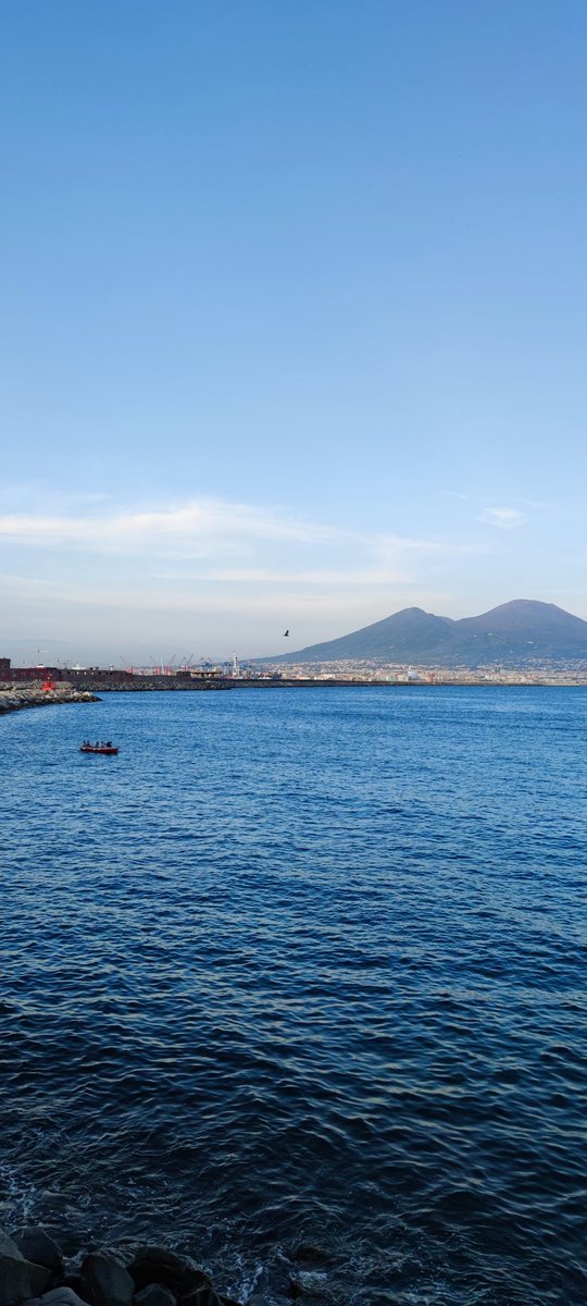 La bellezza di Napoli. Buongiorno