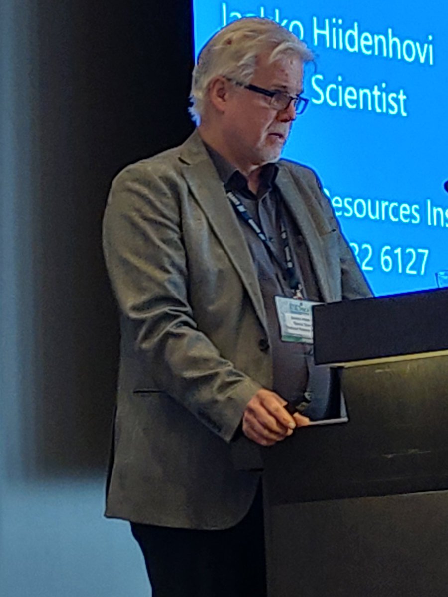 products_blue's tweet photo. Jaakko Hiidenhovi @LukeFinland @products_blue Fish waste for profit konferensissa kertomassa mitä Suomessa tehdään @Merijakala @mmm_fi https://t.co/ZgfO2oBFpg