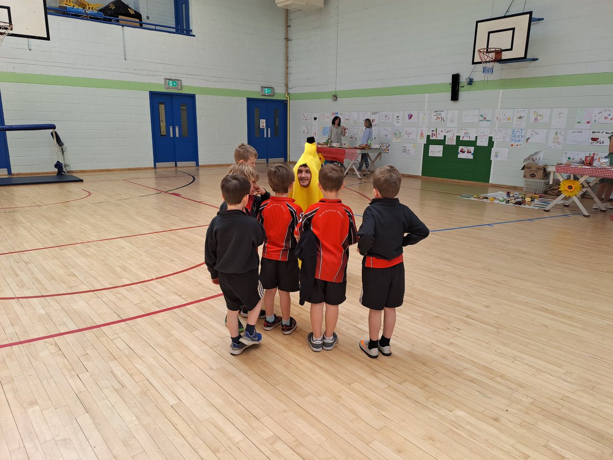 sam_cushen's tweet photo. 2 of our #mscdietetic @ucc students ,Aine Ward&amp;Thomas o Halloran had a great time celebrating #healthyeatingweek with the students of St Anthony's Boys National School Ballinlough Cork.Thanks to @Pharmabiotic for the 10m long inflatable digestive system. They loved it!@fnsucc https://t.co/PMlGeJHPXM