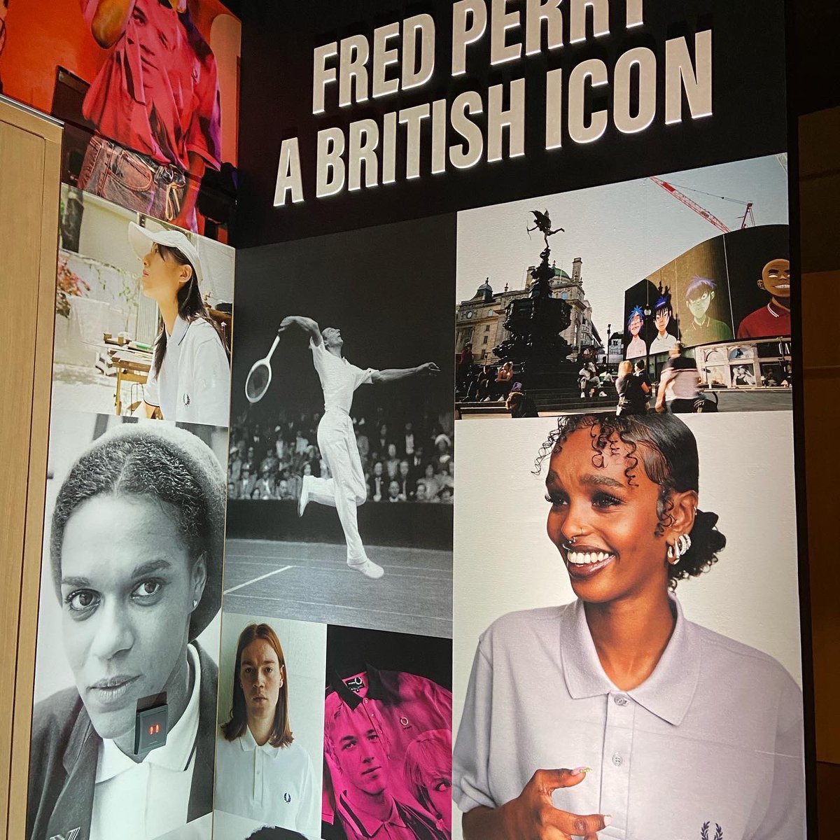 Bounced over to the launch of the new @fredperry show at the @DesignMuseum . Good to see the likes of @artcomesfirst & @nicholas_daley in the area. One of my @nmemagazine #oasis 📸features in the show, Gem’s sporting a FP Jacket. Free entry to the show & it runs til the 19th June