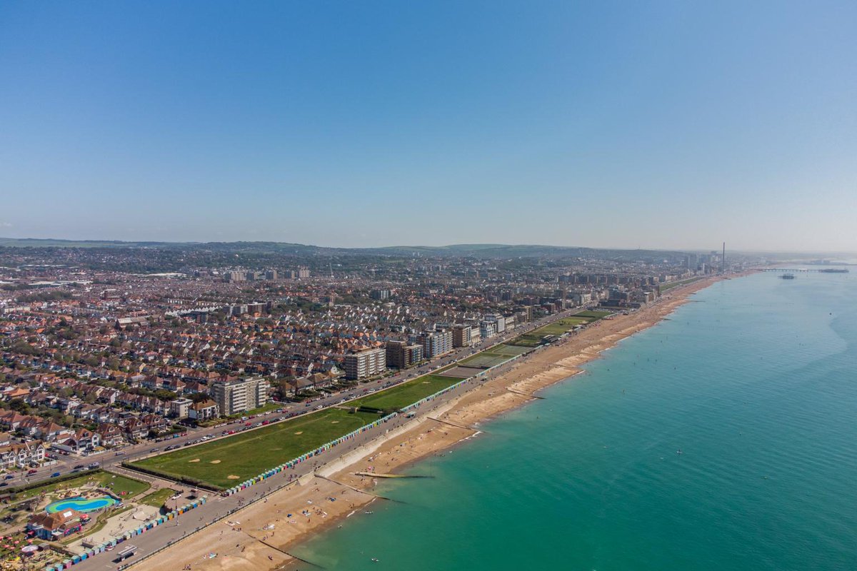 T e s s A g n e w tweet media