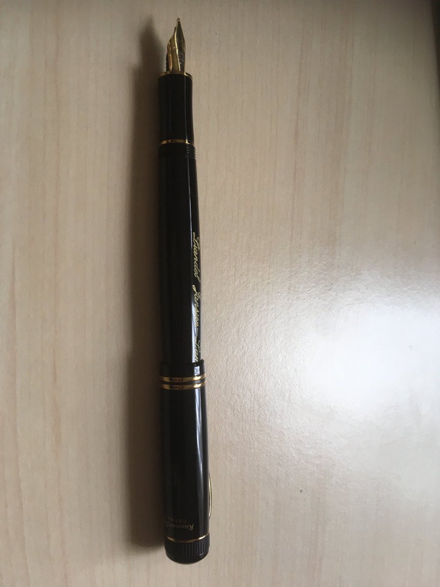 Mezelf vandaag cadeau gedaan voor vele uren schrijfplezier. 🤗😍