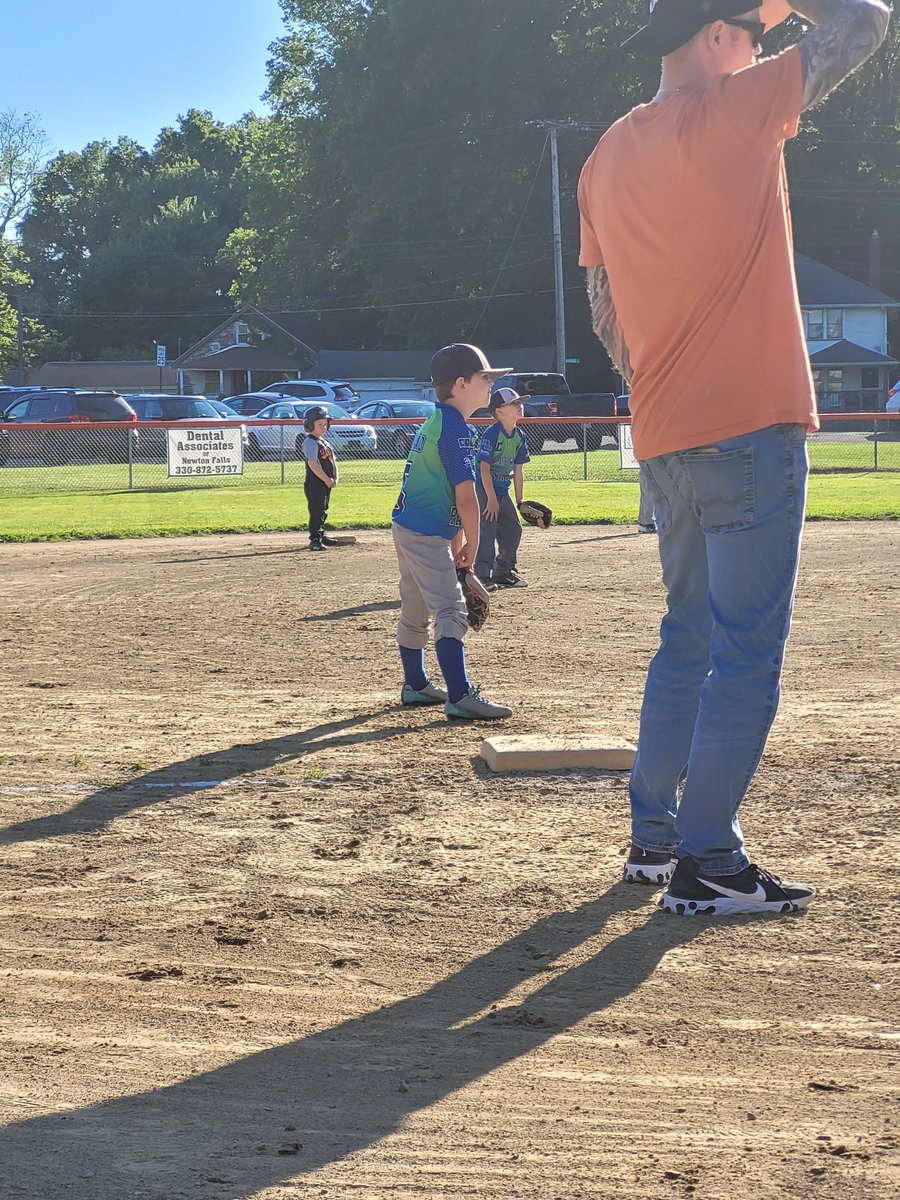 kconrad842's tweet photo. Tristen went 3 for 3 with all solid hits and 2 RBIs last night! His team played so well together and their bats were on fire! https://t.co/jxFf6rxIdO