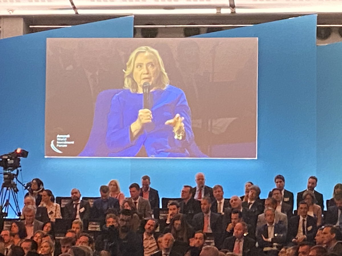 #AmundiWIF22 <a href="/HillaryClinton/">Hillary Clinton</a> "As #MadeleineAlbright used to say: I'm an optimist who worries a lot. I chose to be an optimist but it requires action. It's important for world leaders to better explain what's at stake, but more than that, it's important to act."