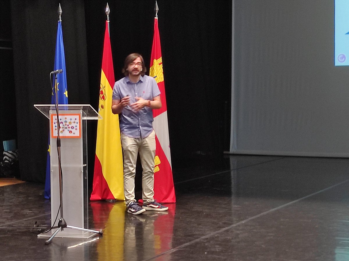 cfiemiranda's tweet photo. Jornada Provincial #CompDigEdu_CyL_BU
👨🏫Experiencia:
📝 Plan Digital "De 0 a TIC - CEIP Anduva", con @FanDeNintendo @FerIbBla @colegioAnduva
🧭 Puesta en marcha y evolución del plan digital en el centro. Ideas y experiencias.
#CompDigEdu_CyL
#tiCyL #formaciónCyL https://t.co/xiJQo1Hk1p