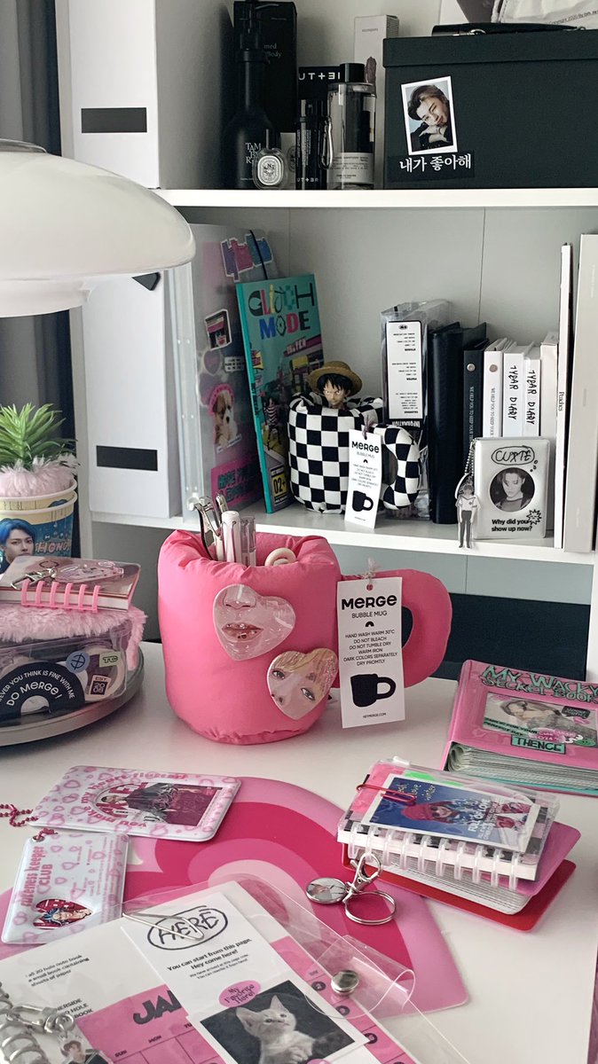 my desk area is becoming so cute 🍲🫶🏻