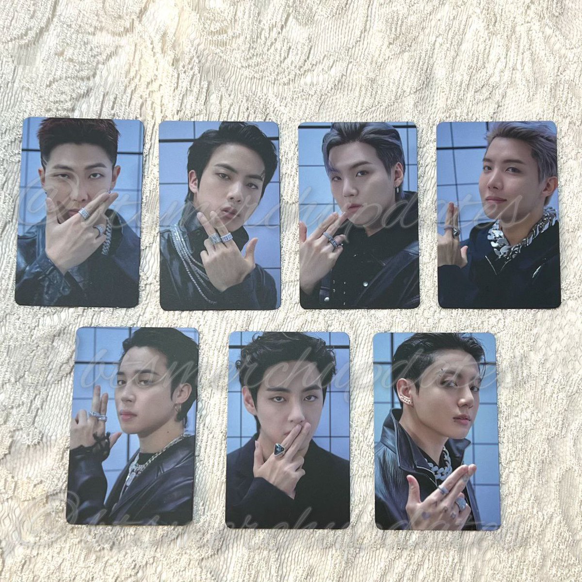hobijungstudio's tweet photo. wts lfb bts ph

— BTS PROOF Standard Photocard A

namkook 350
vhope 350
yoonmin 350
jin 180

♡ dop: June 30
♡ secured, neta

~ mine + member

t. namjoon rm seokjin yoongi suga jhope hobi hoseok jimin v taehyung jk jungkook https://t.co/ssV3Keegjn