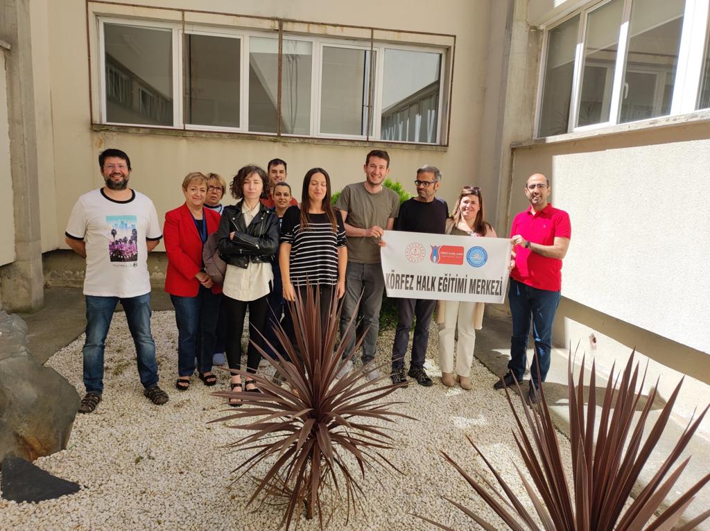 UheiIved's tweet photo. Los profesores Serdar Topuz y Mete Eren Tasci han venido desde Turquía a conocernos, dentro del programa Erasmus+. Hoy están en nuestra sede de Vitoria-Gasteiz. Buen viaje! @sepiegob #uhei_erasmus https://t.co/pkrhXsUbf5