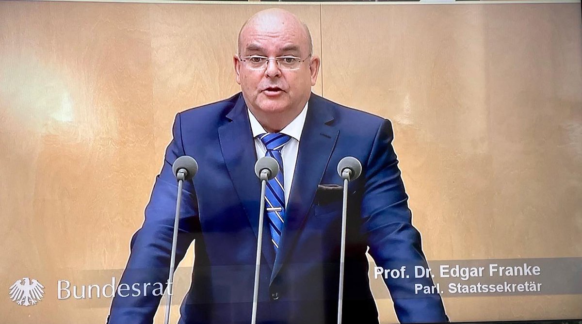 Finanzielle Anerkennung für Pflegekräfte - Pflegebonus im Bundesrat verabschiedet!

Pflegebonusgesetzes: Der Bund stellt 1 Mrd. Euro bereit.

Auch tarifvertragliche bzw. vom Arbeitgeber gezahlte Boni sind bis zu einer Höhe von 4.500 Euro steuer- und abgabenfrei!

#pflegebonus