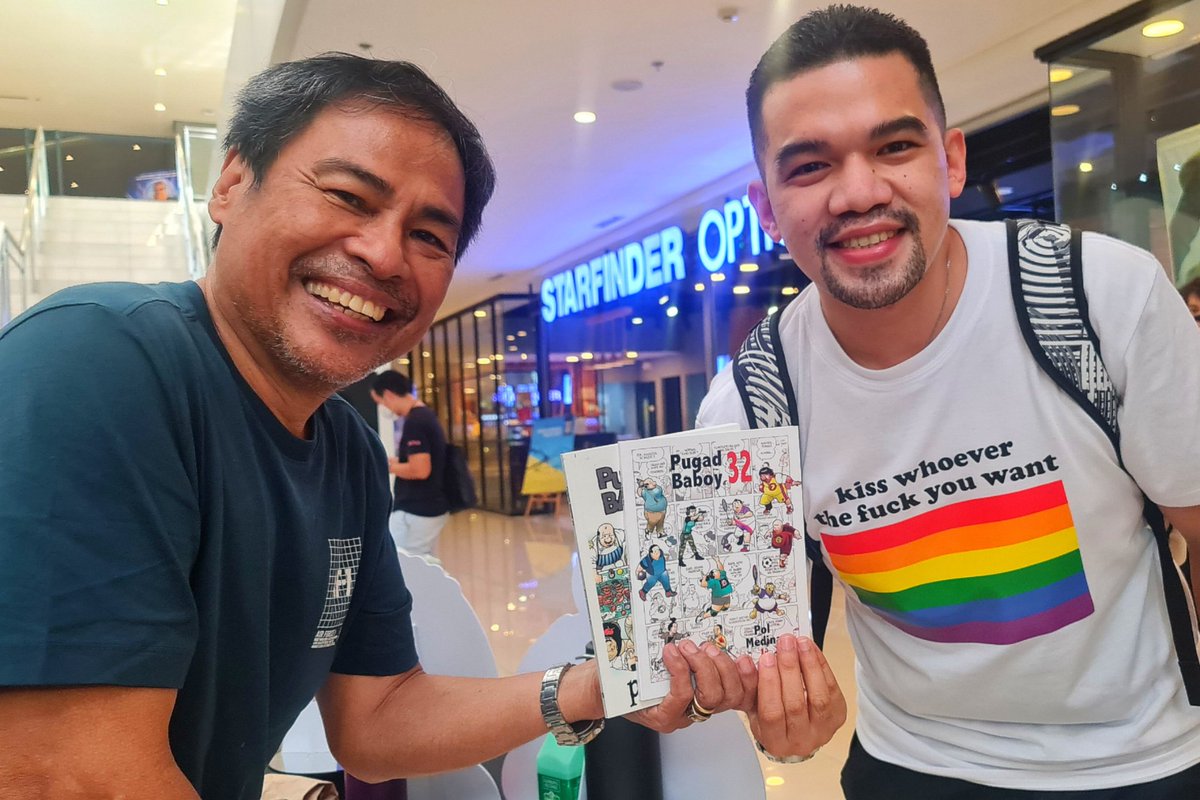pauloMDtweets's tweet photo. The OG of Philippine Comics @PolMedinaJr happy see you again here sa #KomiketOrtigas #FanBoyMode I'll look forward mo sa #HereWeGoAgain comics 💗 https://t.co/2jF2xdu35Y