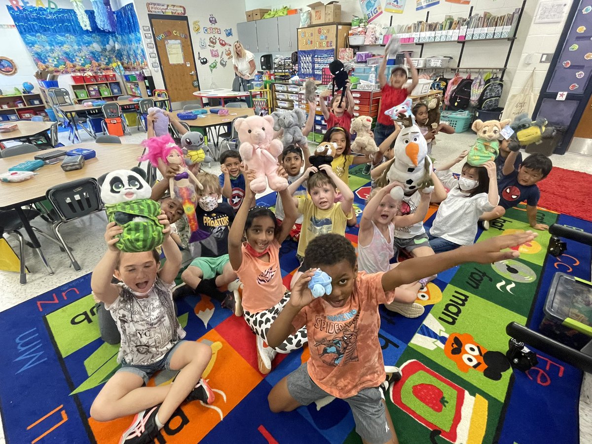 These Kindergartners had so much fun bringing their stuffies to music and having them act out our own performance of  “Someone to Lava” ❤️🌋<a href="/LIBMrsDiana/">Chelsea Diana</a>