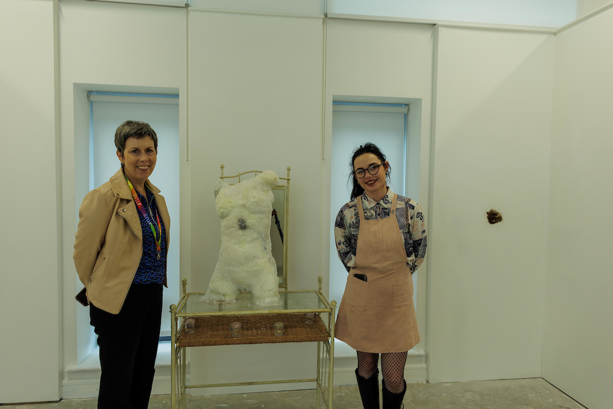 atusligo_ie's tweet photo. 📌ATU President, Dr Orla Flynn, attended the YAADA Creative Showcase at ATU Sligo and met the students exhibiting their work.
#AtlanticTU #Showcase #YAADA
@OFlynnATU @atu_ie https://t.co/zN7rHFzvjA