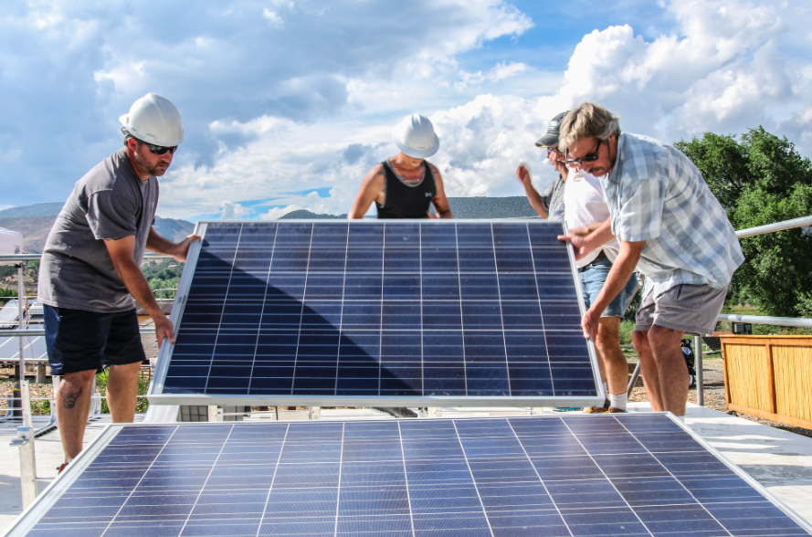 RnReviews tweet media