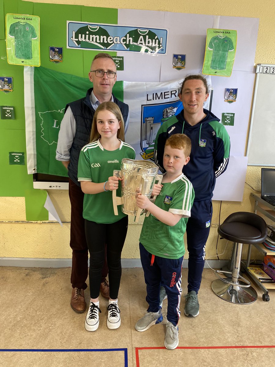 Teagasc1's tweet photo. Many thanks to @p_nutternash10 and @LimerickCLG for visiting #Ballysteen NS today with the #LiamMcCarthy . As a county we are privileged with such sports people and the time they give to the younger generation, money couldn't buy it. #Luimneach #Abu https://t.co/4lCOor1CcU