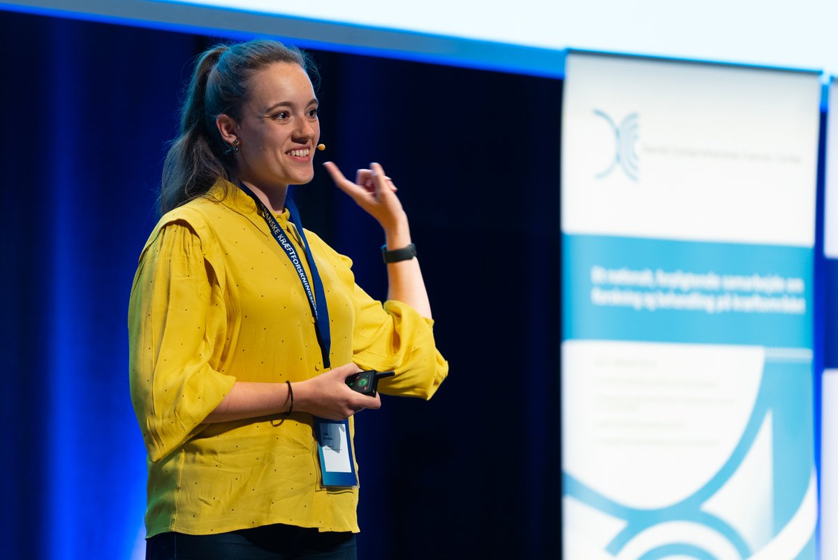 DCCCcancer's tweet photo. Tillykke til årets vinderne af ‘Exceptional Young Scientist Abstract’🥳

"Danske Kræftforskningsdage er blevet noget, som 'man' gerne vil med til. Der er anerkendelse i at præsentere til her – for alle" siger @ulassen 

Læs mere om hvem og hvad👉https://t.co/ltWjSfvLFc
#DKD2022 https://t.co/FxW7N88e7H