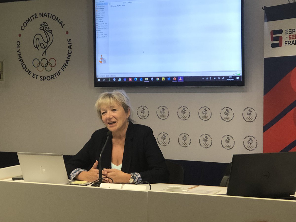 Conclusion de la 17éme convention <a href="/espritservicefr/">Esprit de Service France</a> par <a href="/marysejuranvil1/">Maryse Juranville</a> .
- un grand merci a nos intervenants et aux participants - prochain RDV <a href="/espritservicefr/">Esprit de Service France</a> le 7/10 prochain au Cercle Interalliée !