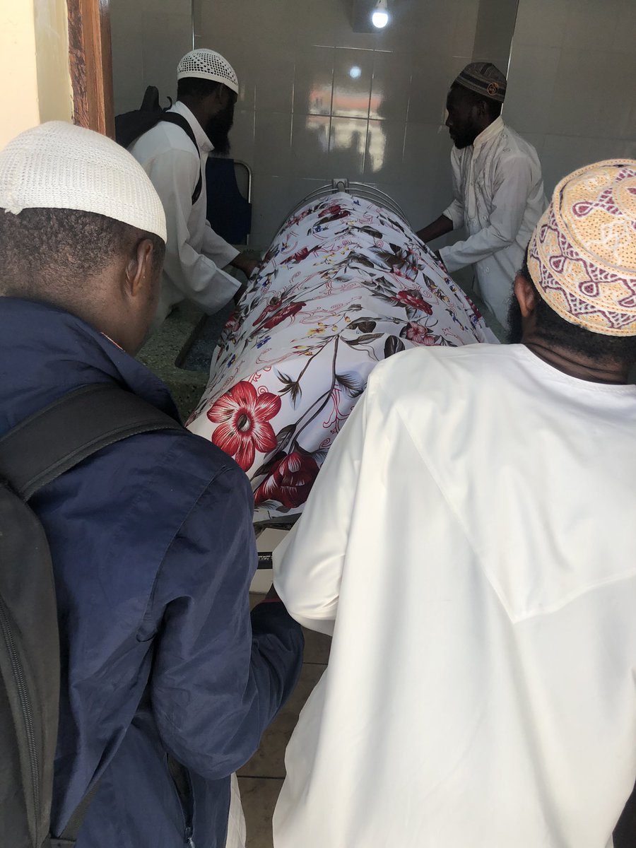 SheikhPonda's tweet photo. Mheshimiwa DPP “watumwa” wa serikali yako wanakufa gerezani. Salum Khamisi kafa usiku na wengine wamedhoofika sana. Hawa ni mamia ya Waislam unaowashikilia Dar Tanga  Moro Arusha Shga MZA Mtwara kwa zaidi ya miaka 9 ukidai unatafuta ushahidi. Muogopeni Mungu watendeeni watu haki. https://t.co/4lfSIslLWz