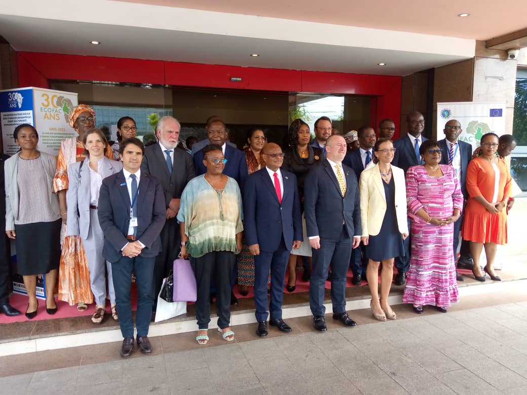 ecofac6's tweet photo. Debut des celebrations des 30 ans du Programme regional ECOFAC, #UE aujourd'hui à Libreville.
30 ans au service de la biodiversité en Afrique centrale, 30 ans d'engagement européen, en étroite collaboration avec la CEEAC et ses Etats Membres. #Ecofac30ans #Gabon https://t.co/DL32sKYNUS