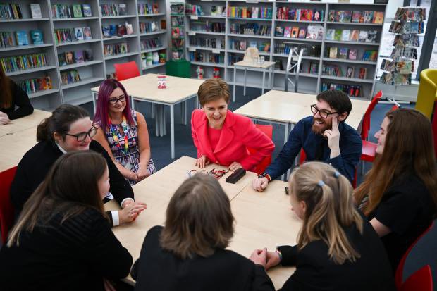 FairweatherDr's tweet image. What do you do when the First Minister drops in to visit your library? You talk about books! You also passionately enthuse about the impact reading & libraries have in schools & the wider community (and then you get to her to write on your windows). 🤣 @PWKAcademyLib 🧵