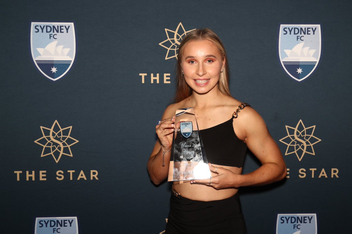 Some of winners so far tonight!!

Golden Boots, Members Player Of The Year &amp; Under 20’s Player Of The Year!

Well done all!

#SydneyIsSkyBlue