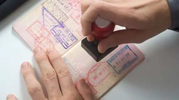 livemint's tweet photo. Wait for visas is getting longer: Is there any solution? What VFS Global said 

Read here: https://t.co/e1A1J3JTHO https://t.co/2Va3Ke3k3V