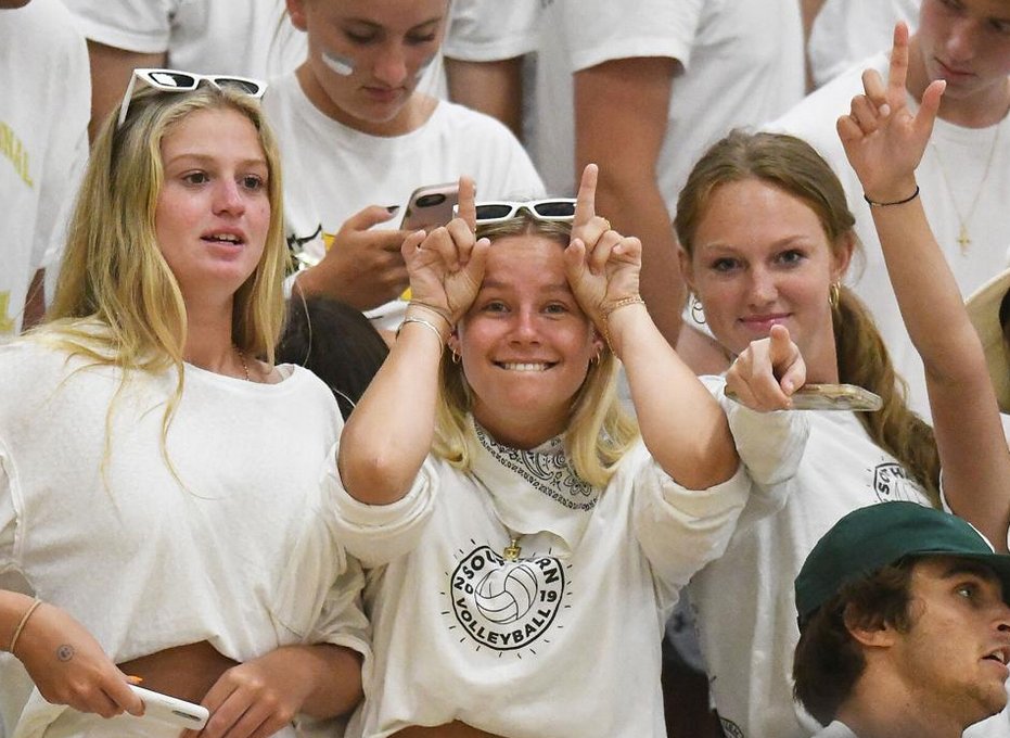 VbcSilver's tweet photo. "Silver Hammers VBC":  "WHITE OUT" https://t.co/R5nJYLJS4f