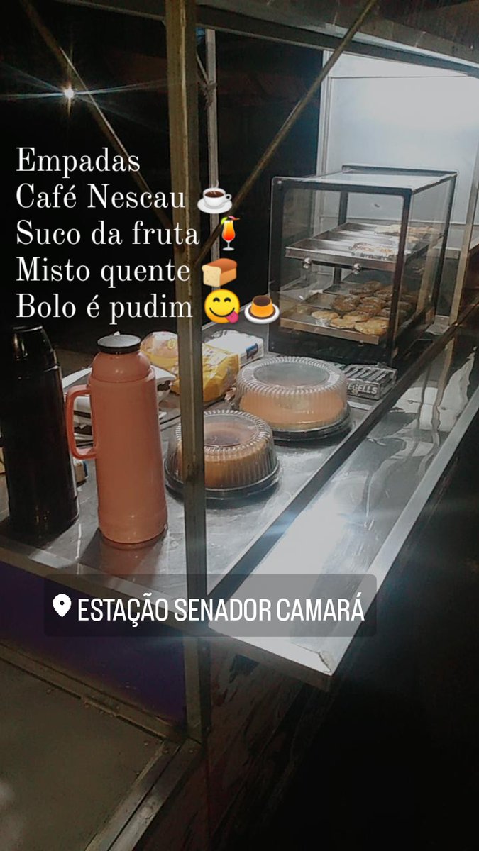 Juju00209994's tweet photo. Você que vai sair pra trabalhar a partir das 5:00 da manhã temos cafezinho Nescau quentinho bolos pudim empada misto quente, pão com manteiga na chapa, suco da fruta pastel em frente a estação de camará na barraca delícias da Juju . 😍🍮🍞☕🍹🤤
De segunda a sexta RT por favor. https://t.co/teH8LQv1Jb
