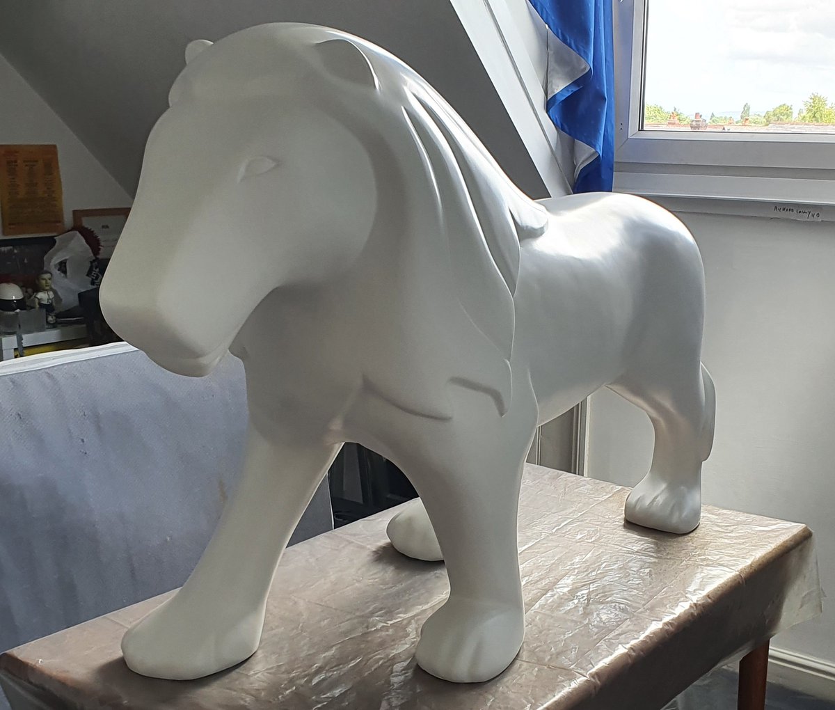 PostNewsGM's tweet photo. The Lions have arrived!!!
Lion sculptures have arrived and have been collected by local artists for painting ahead of the Reddish Roaring Art Sculpture Trail across Reddish venues running 10 July - 4 September.
We can't wait to get #ReddishRoaring
https://t.co/M7zigxuhQO https://t.co/aOWQ3sbwDm