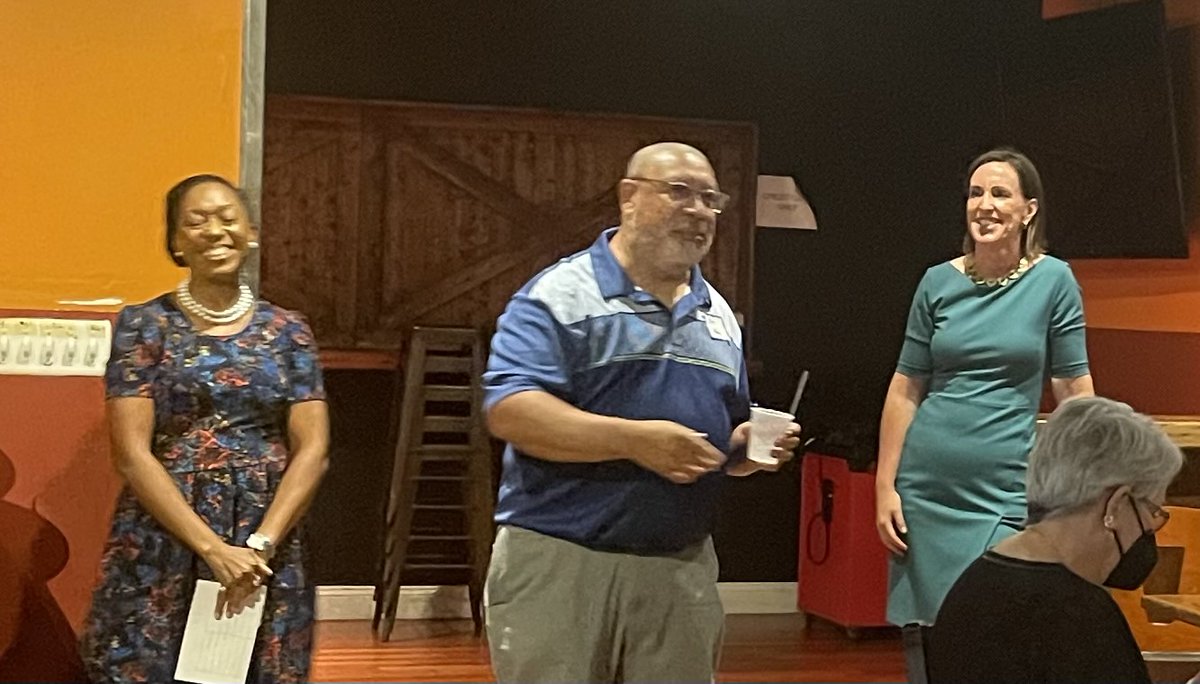 Embry4Delegate's tweet photo. Beautiful day on the doors yesterday & then a great gathering at Zen West with my teammate @reginatboyce at my side & inspiring introductions by Comptroller @BillforBmore & @DelMaggie43. So honored by the support from our neighbors! #EmbryforDelegate #BoyceEmbry #ReelectBoyce https://t.co/MSVPSdq8T1