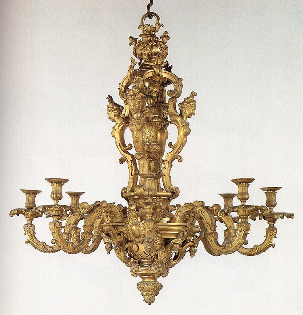 Mweilc's tweet photo. Signalons toutefois dans la vente Tapie @artusencheres le 6 juillet un grand Paul de Vos, un joli Vernet, un rare cabinet en laque Nanban et le lustre du château de La Roche-Guyon @SPPEF https://t.co/QGCAkC1TF5