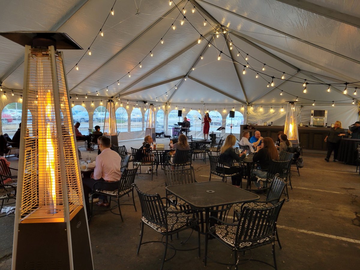 jacksonsPGH's tweet image. Jam out with JoLo tonight live at the
Terrace!🎶

Music starts at 6:00. See you this evening!😉

#jacksons #jacksonssouthpointe #southpointefood
#washingtoncountyfood #southpointe
#experiencejacksons #terrace #theterraceatjacksons