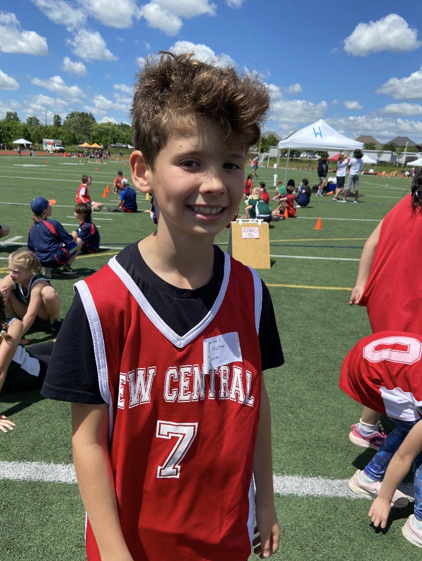 ms_stevenskr's tweet image. Such a beautiful day for a track and field meet. Go New Central Go!!! @newcentralps