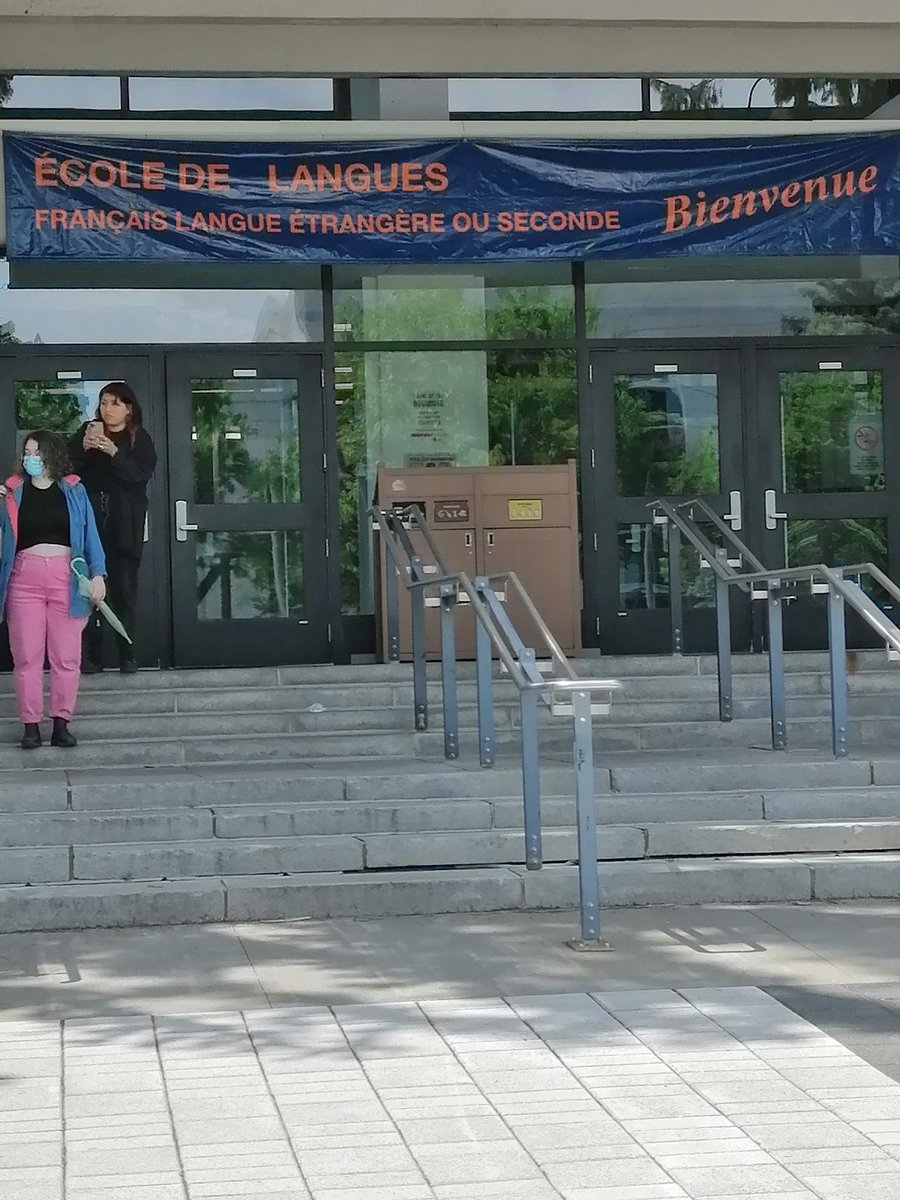 pbtoubol's tweet photo. @JustDelebarre Université Laval à Québec... Quel plaisir ! https://t.co/J3wKED9AoY https://t.co/QMxK2JTvFg