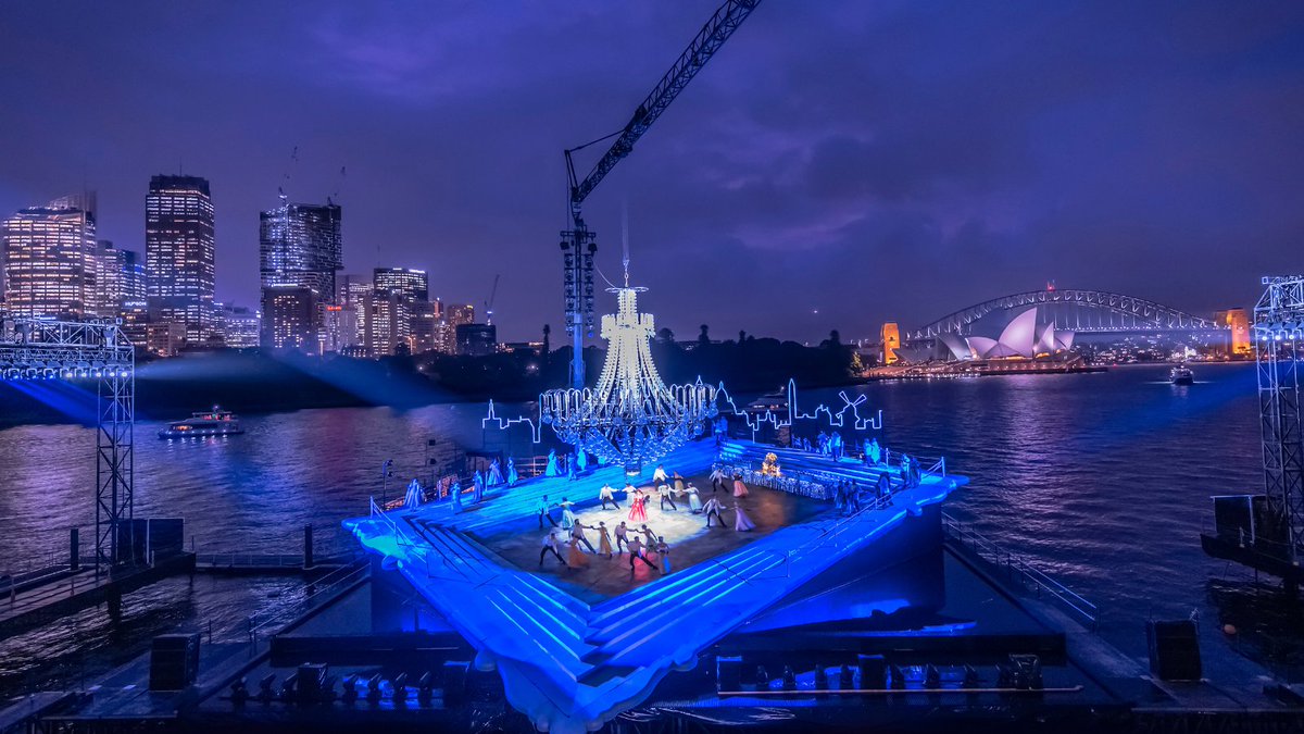 Saturday June 18th, 7.00pm: La Traviata – recorded live performance from the Sydney Harbour water stage featuring a breath-taking, soaring nine metre high, 3.5 ton chandelier covered in 10,000 shimmering Swarovski crystals.
Tickets: £10
bit.ly/3My69PD
01747 854321