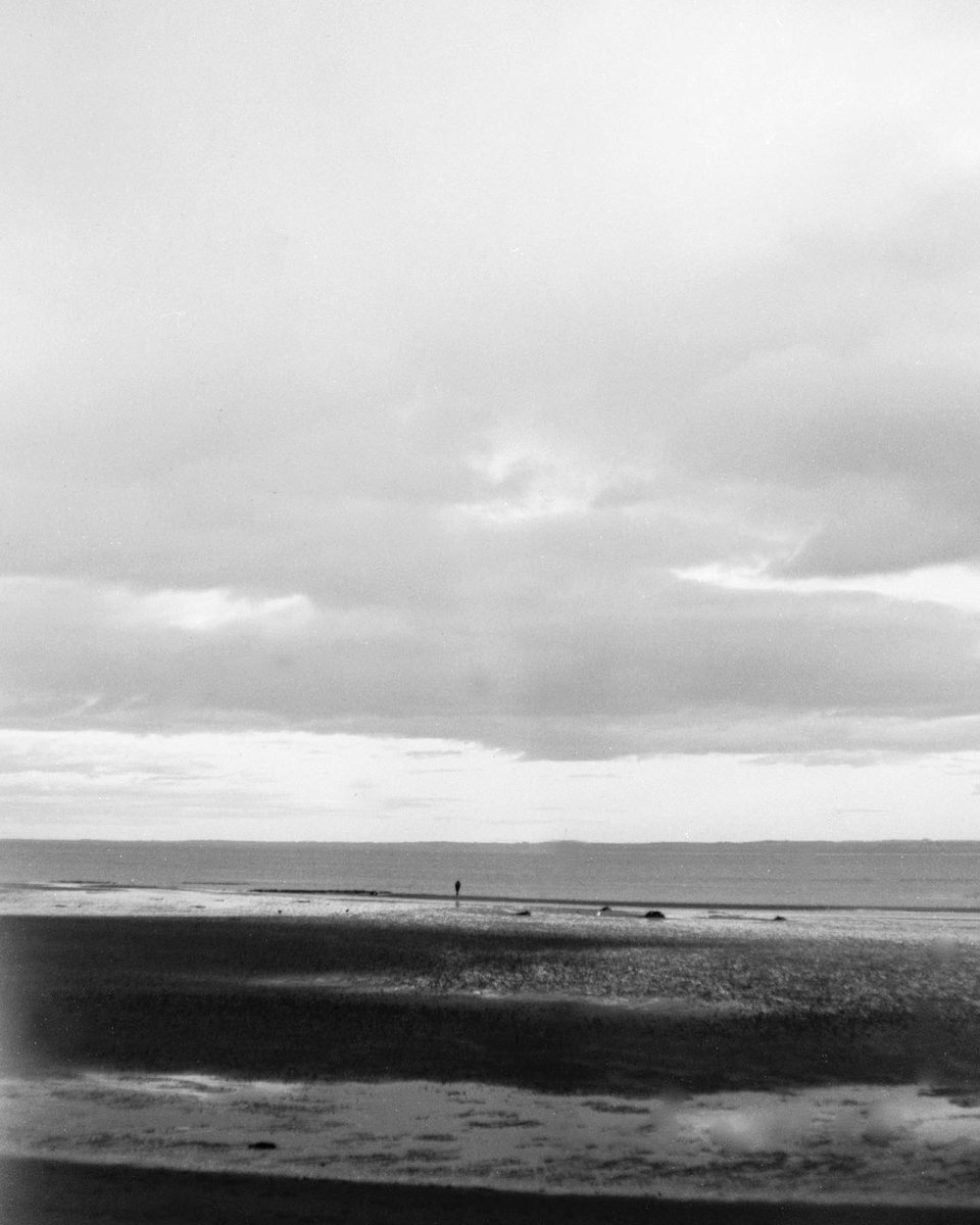 BrownriggJenny's tweet photo. The box brownie sees Monifieth beach. 120 film. #angus #firthoftay #scotland https://t.co/ffjxTyGL0w