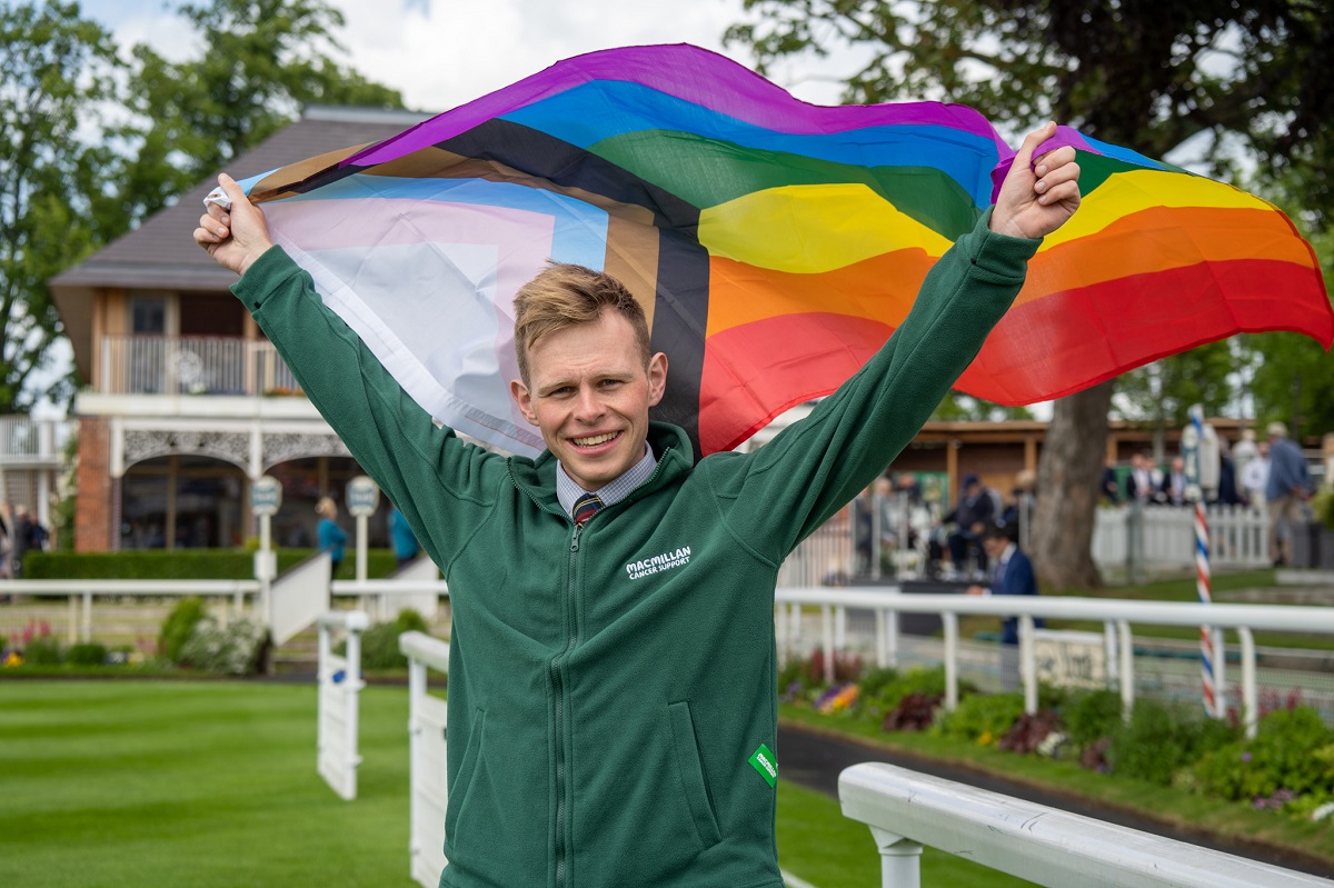 Good luck to Michael Andrews <a href="/mytentoryours/">Michael Andrews</a> &amp; everyone taking in part in tomorrows <a href="/macmillancancer/">Macmillan Cancer Support</a>   Ride Of Their Lives (12.45) here at #Yorkraces
Michael was here today supporting <a href="/RacingWithPride/">RacingWithPride</a> as part of our #PrideMonth celebration! 🏳️‍🌈

To donate 👉tinyurl.com/4u3ym5tb