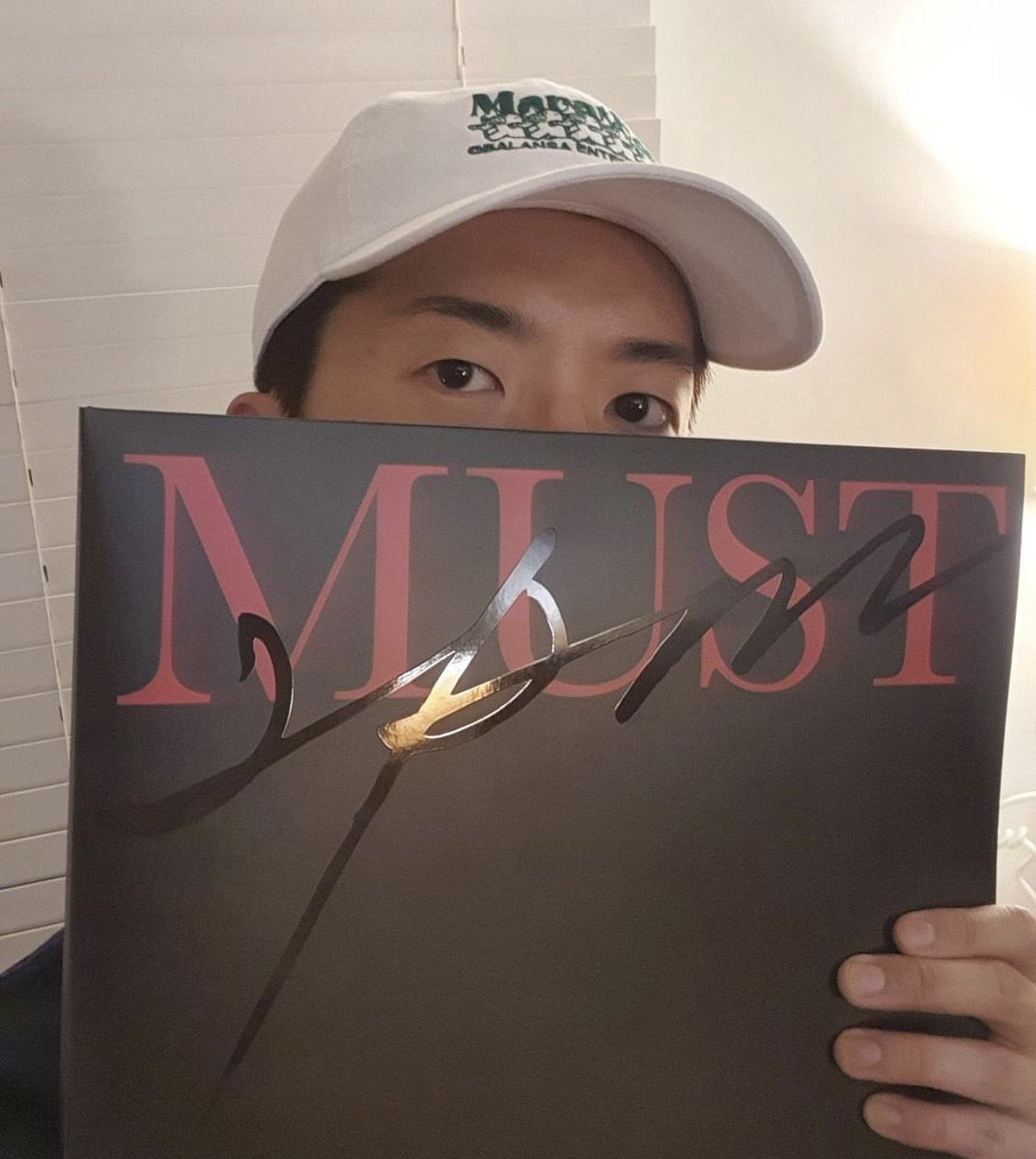 Renee_2pmWoo's tweet photo. A KhunWoo MUST LP 🧵🥹❤️💙
#2PM #투피엠 #MUST_LP
#WOOYOUNG #우영 #장우영
#쿤우 #NICHKHUN #닉쿤 #尼坤 https://t.co/Fxmw11mnPn