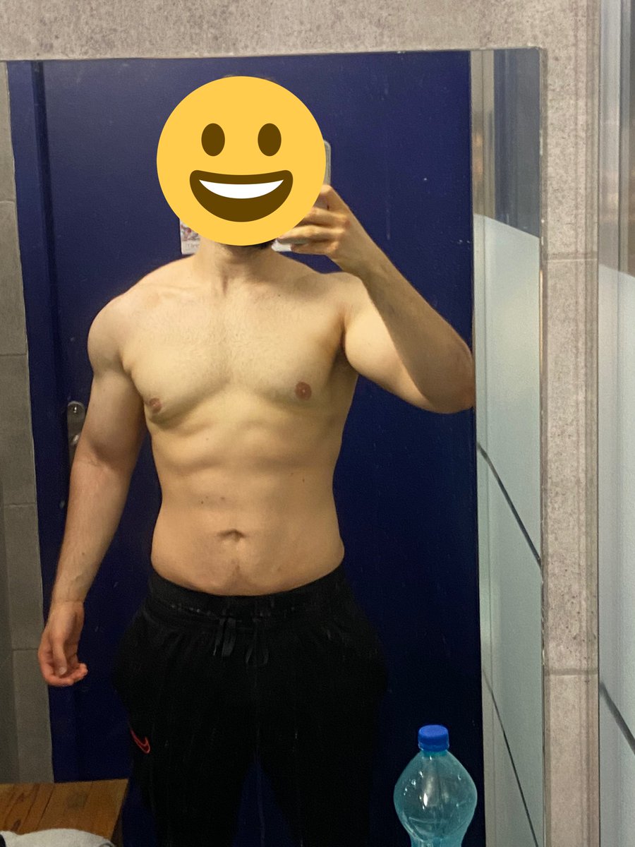 rafdu541's tweet photo. Juillet 2019: 140kg   Juin 2022: 85kg.    Merci la muscu pour cette transformation physique🏋️‍♂️🏋️💪 https://t.co/10PtwSp0B5