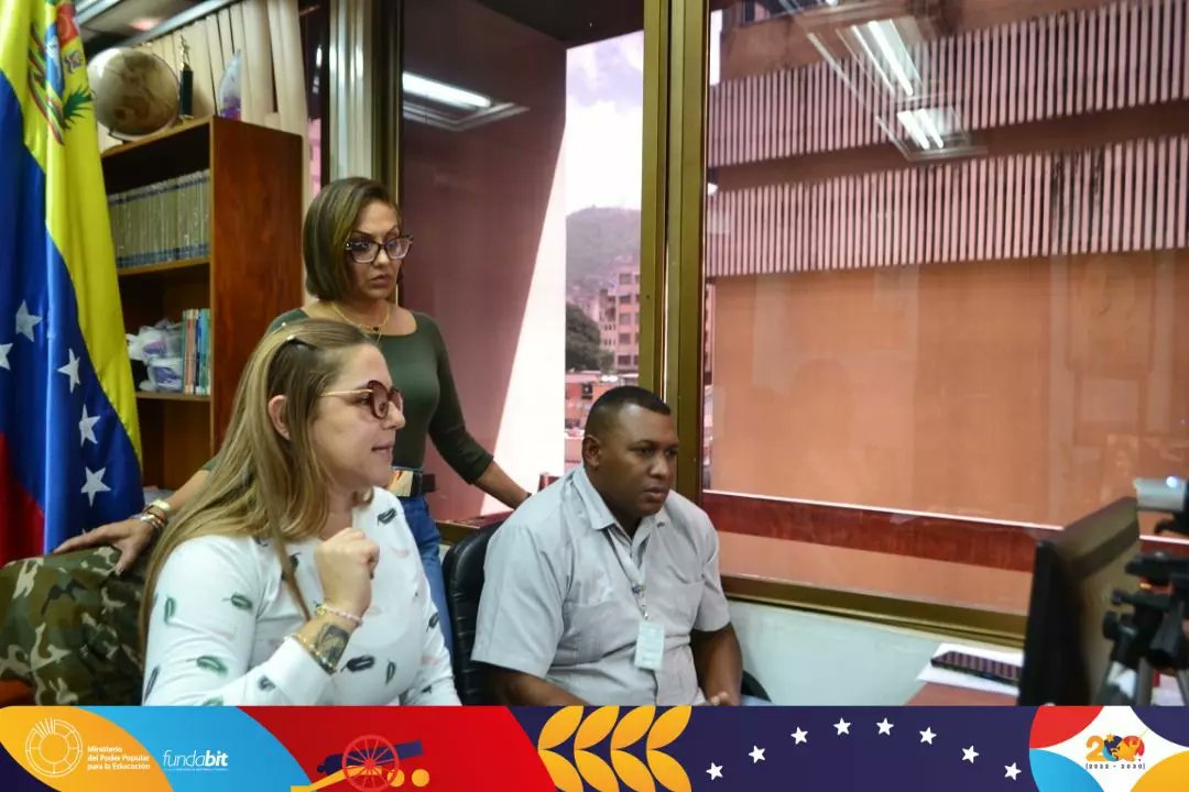 leivi24's tweet photo. #Fundabit videoconferencia con los coord. estadales para hacer seguimiento del 1x10 del buen gobierno y de los #Cbit de cada estado, siguiendo las instrucciones del la MPPE @_laavanzadora orientadas por el Gob del Pdte @NicolasMaduro
#VenezuelaYTurquiaJuntas 
#somosfundabit https://t.co/gGr3uRFa4V