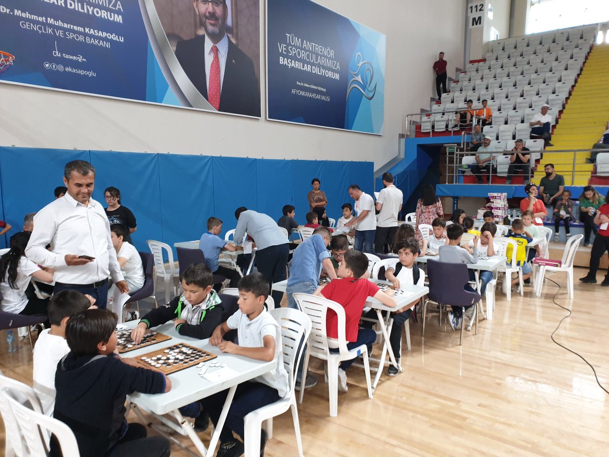 tr33kendinyapg1's tweet photo. 1. Kendin Yap Atölyeleri Festivali Veysel Eroğlu Spor Salonunda gerçekleştirildi.
@afyonilmem @ZaferKATR33 @metinyalcinn @VELIOGUZ @kubrayigitbasi https://t.co/HQJZ1APh2y
