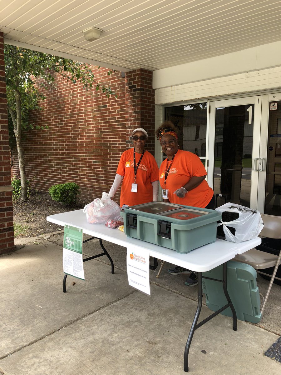 Please visit our lovely ladies in front of Dorr from 12 to 1 for great meals!  Hot dogs today!! 😊 <a href="/sls_super/">Springfield Super</a> <a href="/SLS_A_SUPER/">SLS Assistant Superintendent</a> @springfield_com